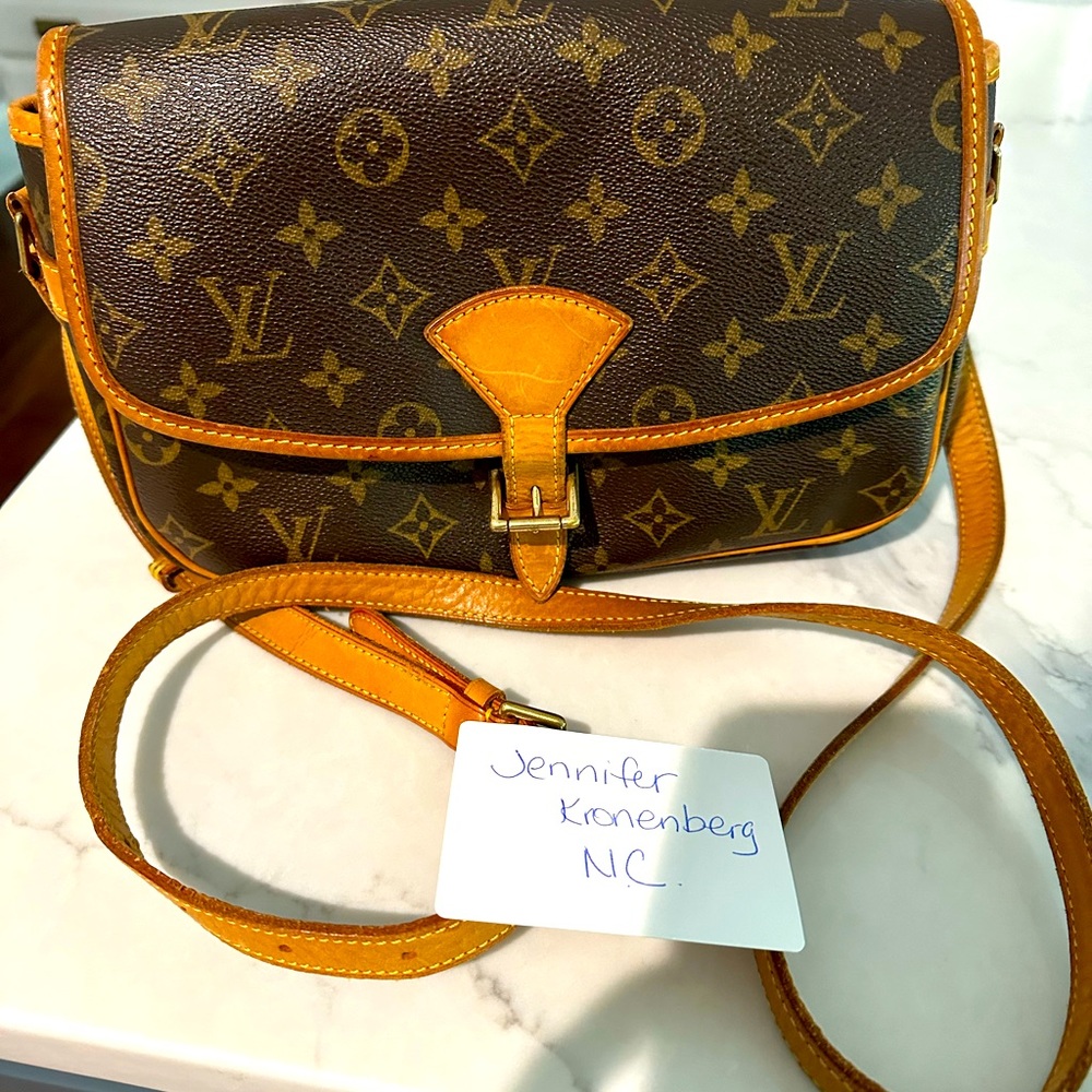 Louis Vuitton Solange crossbody bag